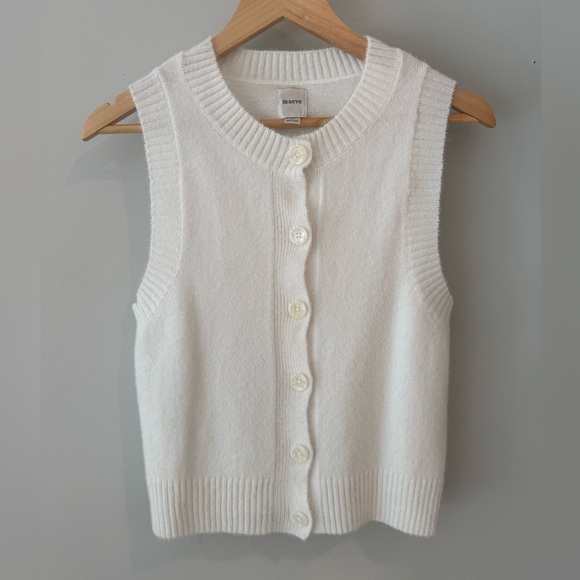 Anthropologie Sweaters - Maeve by anthropology button down sweater vest